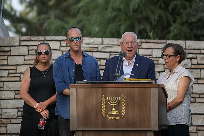Israeli President Reuven Rivlin and his children at the Mount Herzl cemetery for the funeral of Nechama Rivlin, who passed away on June 4, one day before her 74th birthday on June 5, 2019. Photo by Hadas Parush/Flash90.