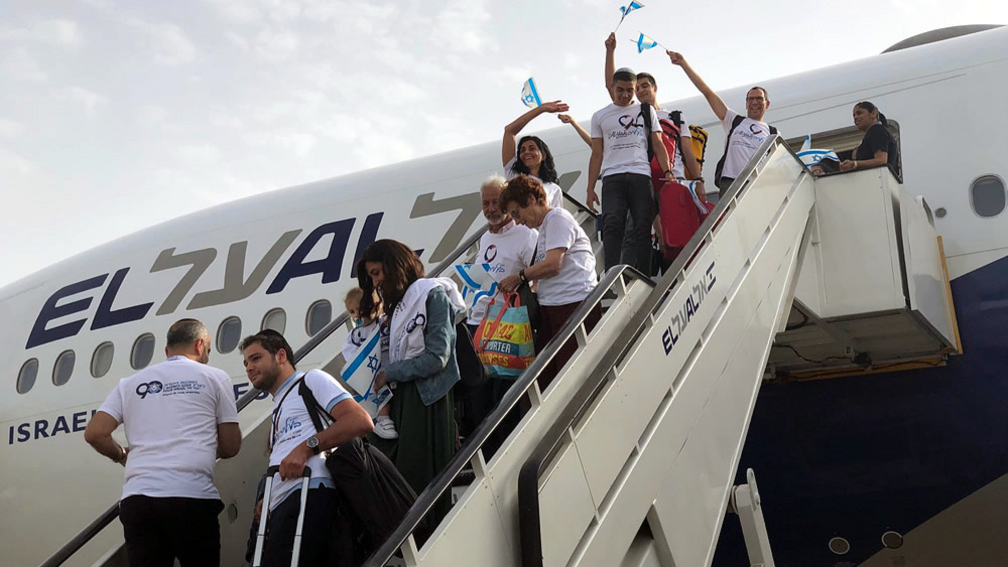 More than 200 new immigrants (olim) from France, Brazil, Argentina, Venezuela and Russia arrive in Israel, July 17, 2019. Photo by Eliana Rudee.