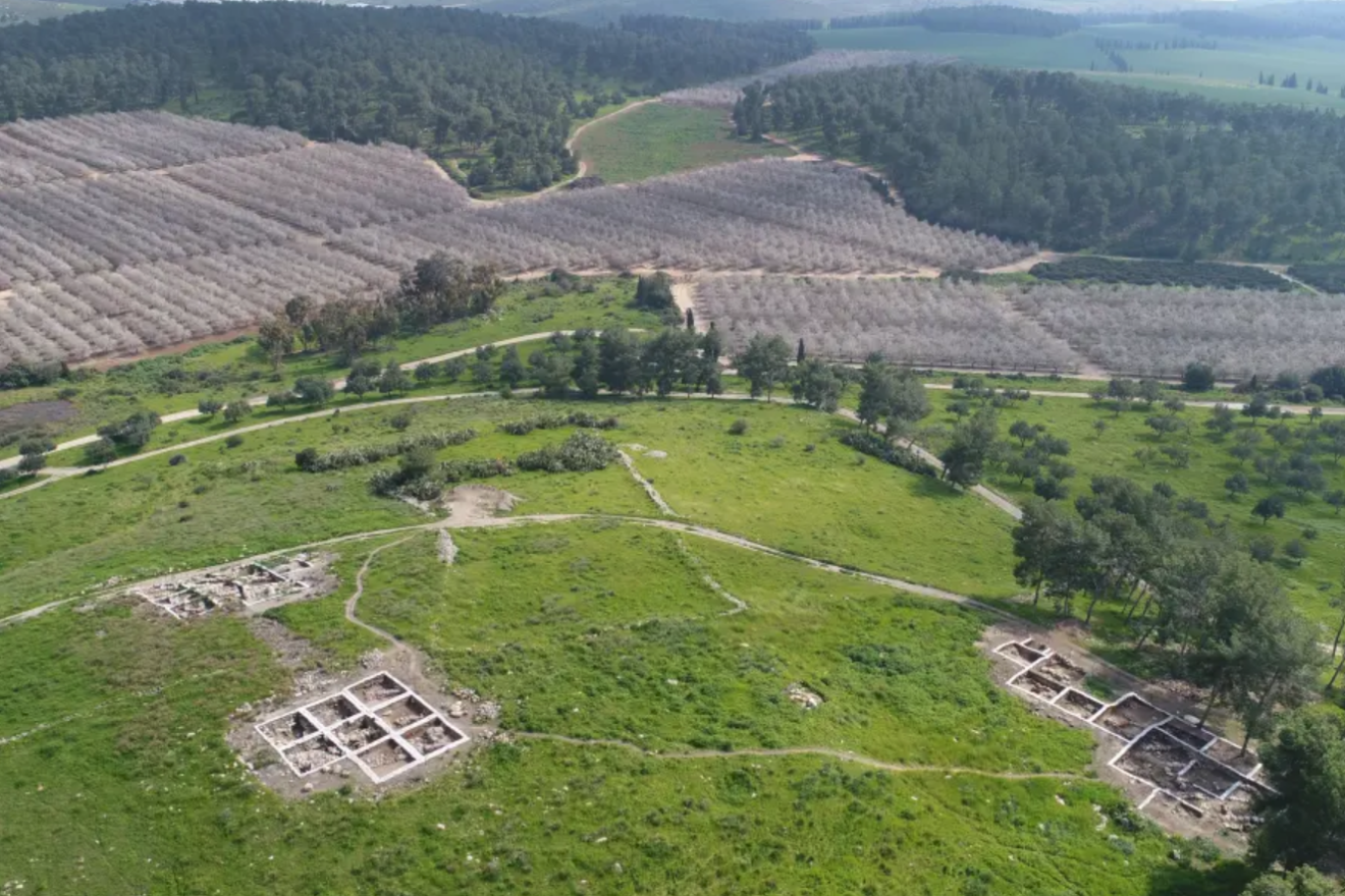 Aerial view of the archaeological site at Khirbet a-Ra’i, where researchers believe they have located the biblical city of Ziklag. Source: Emil Alagem/Israel Antiquities Authority.