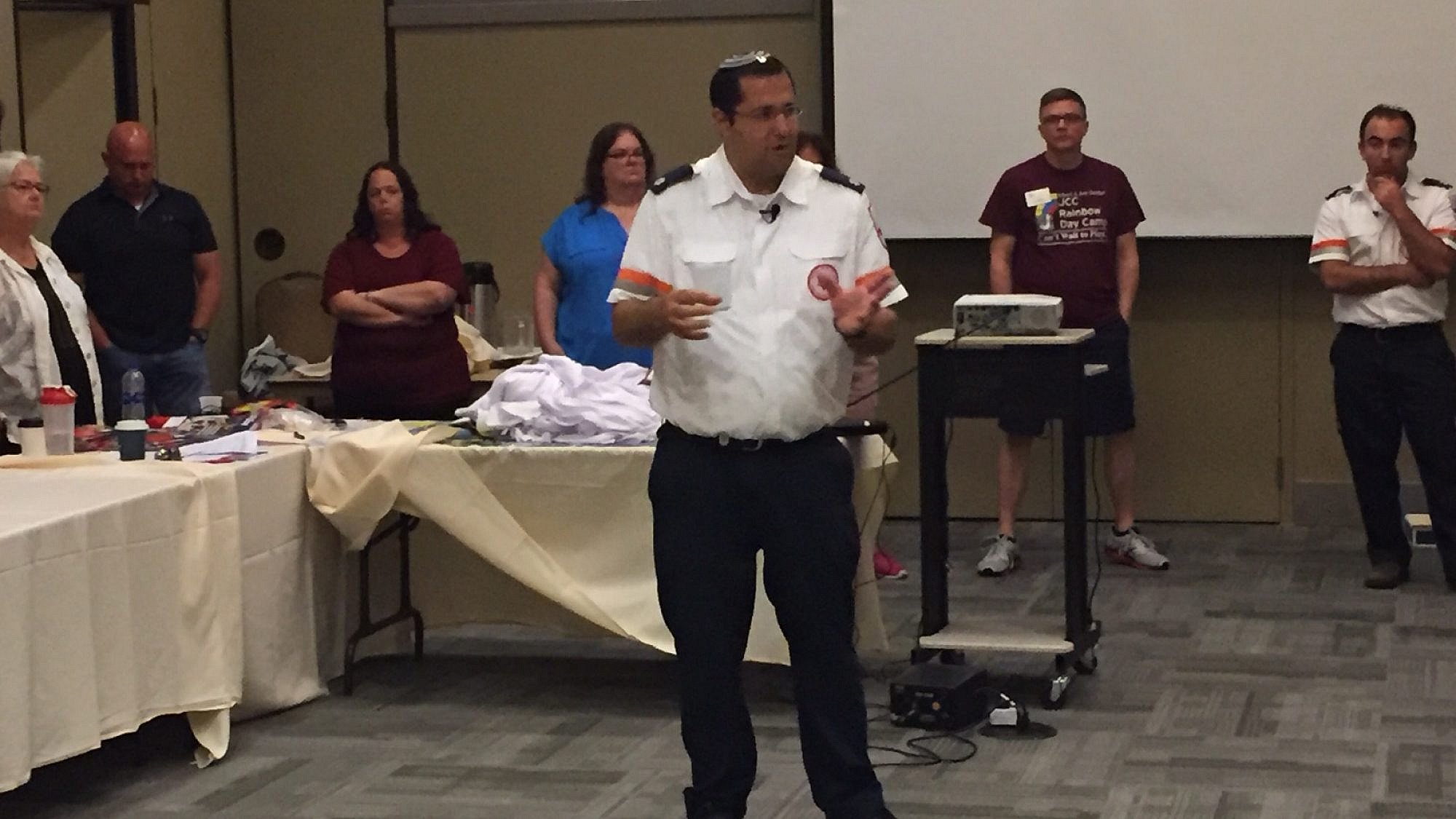 “First 7 Minutes” training was led by Magen David Adom senior paramedic Raphael Herbst, who has responded to numerous terror attacks in Israel. Credit: MDA.
