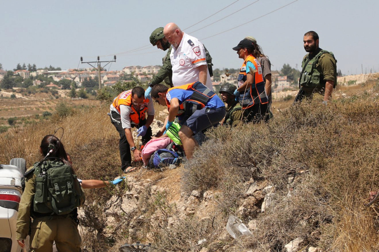 The scene of a terror attack near Elazar in Gush Etzion, Aug. 16, 2019. Photo by Gershon Elinson/Flash90.