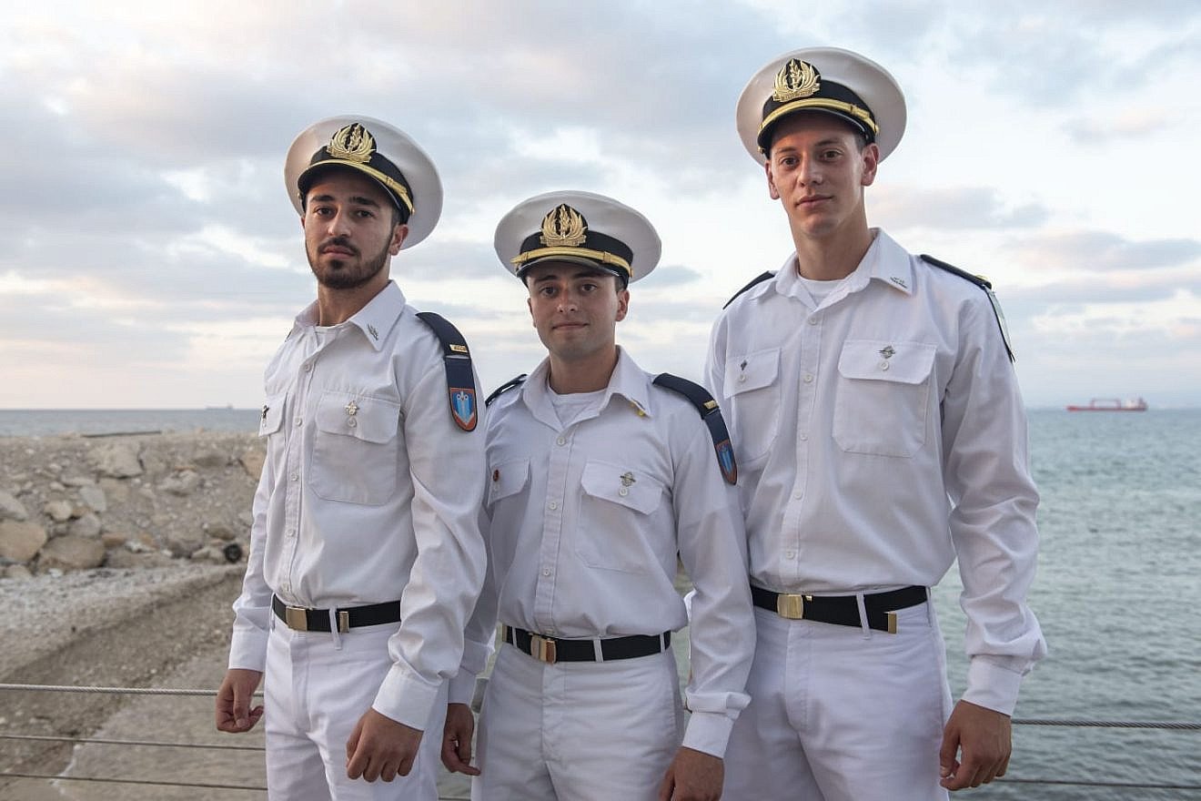 1st Lt. Carmel Ben Ami (center), Maritime control officer. Credit: IDF Spokesperson’s Unit.