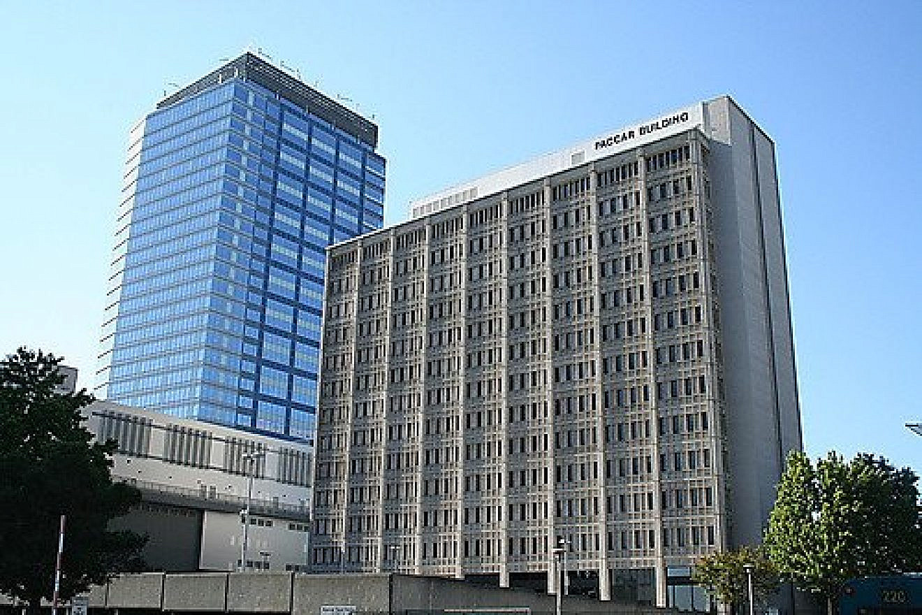 PAACAR corporate building in Bellevue, Wash. Credit: Wikimedia Commons.