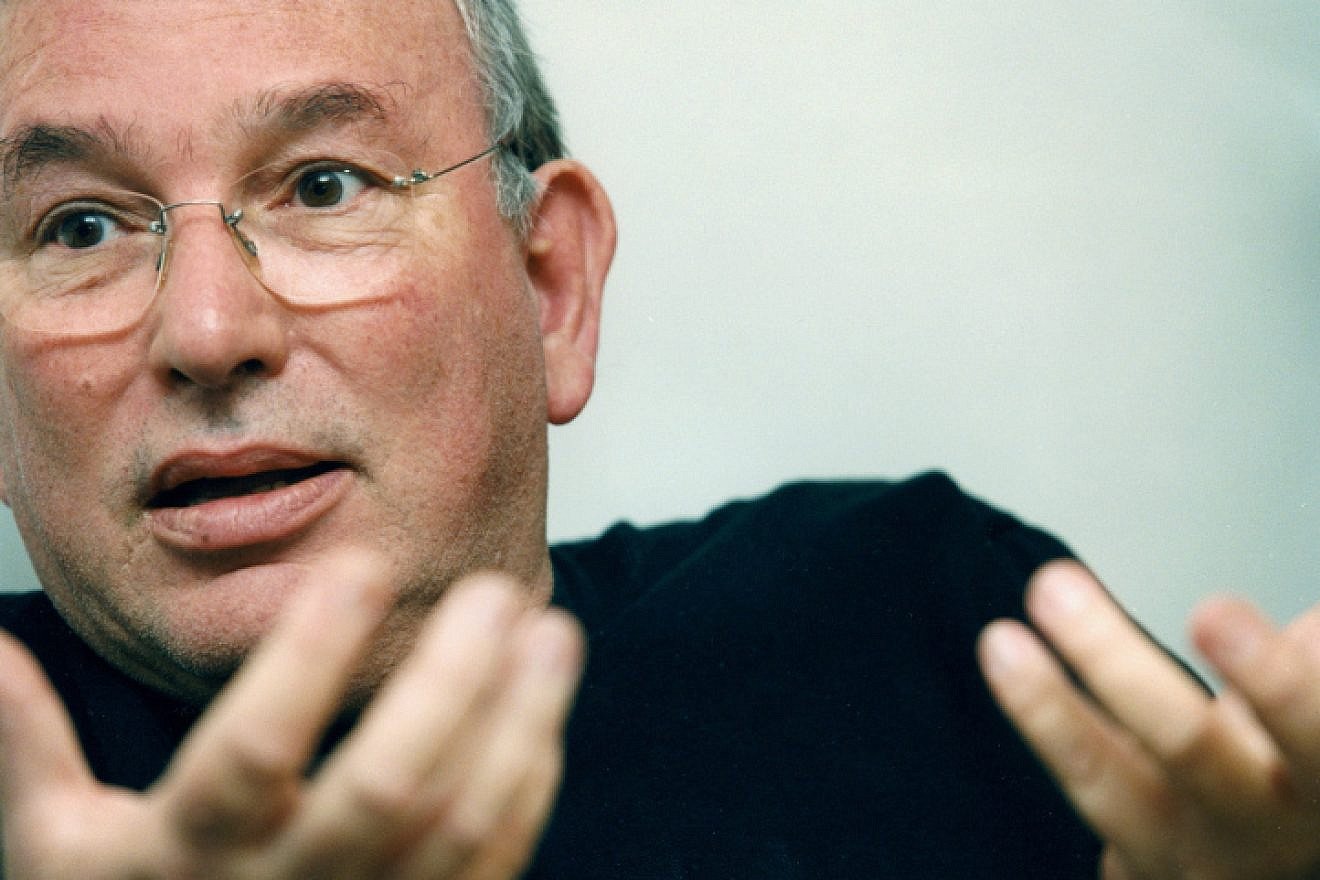 Israeli media personality, journalist, actor and songwriter Yaron London, 1997. Photo by Moshe Shai/Flash90.