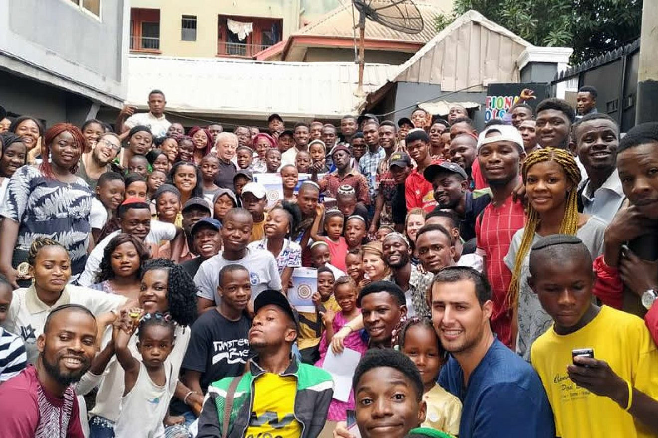 More than 250 Nigerian youth gathered in the city of Onithsa, Nigeria, for a Jewish leadership and learning seminar organized by the Jerusalem-based Shavei Israel organization, August 2019. Photo by Ron Manne/Shavei Israel.