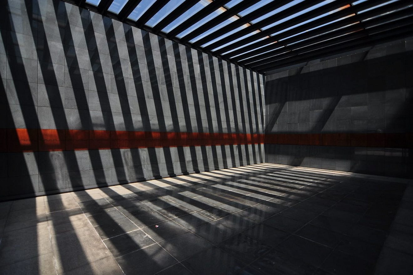 Holocaust memorial in Bucharest, Romania. Credit: Flickr.