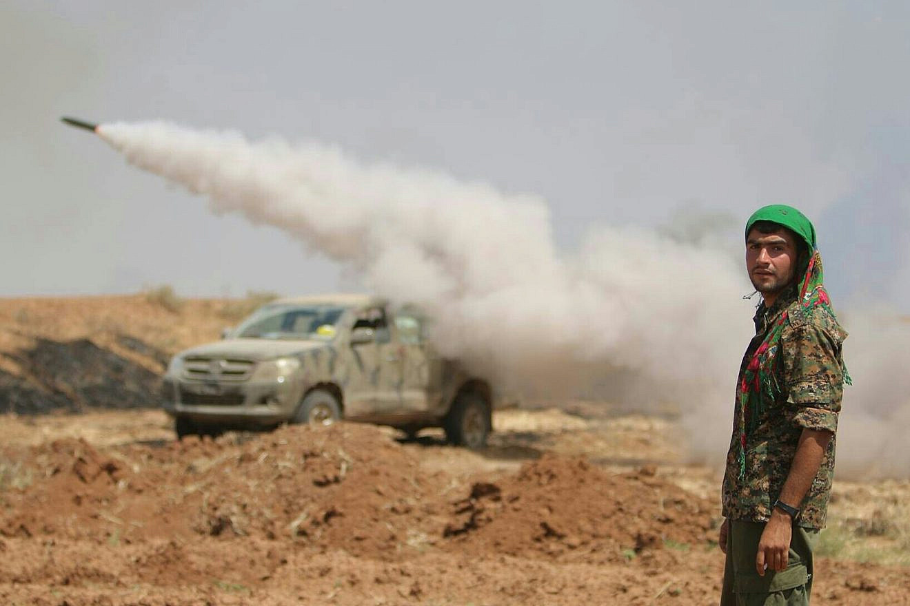 A U.S.-backed YPG fighter, a mainly Kurdish militia in Syria and the primary component of the Syrian Democratic Forces, Nov. 21, 2015. Credit: Wikimedia Commons.