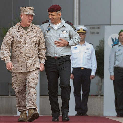 Командующий ЦЕНТКОМ США генерал Кеннет Ф. Маккензи-младший (слева) и начальник штаба ЦАХАЛ генерал-лейтенант Авив Кохави в Израиле, 11 ноября 2019 г. Фото: пресс-секретарь ЦАХАЛа.