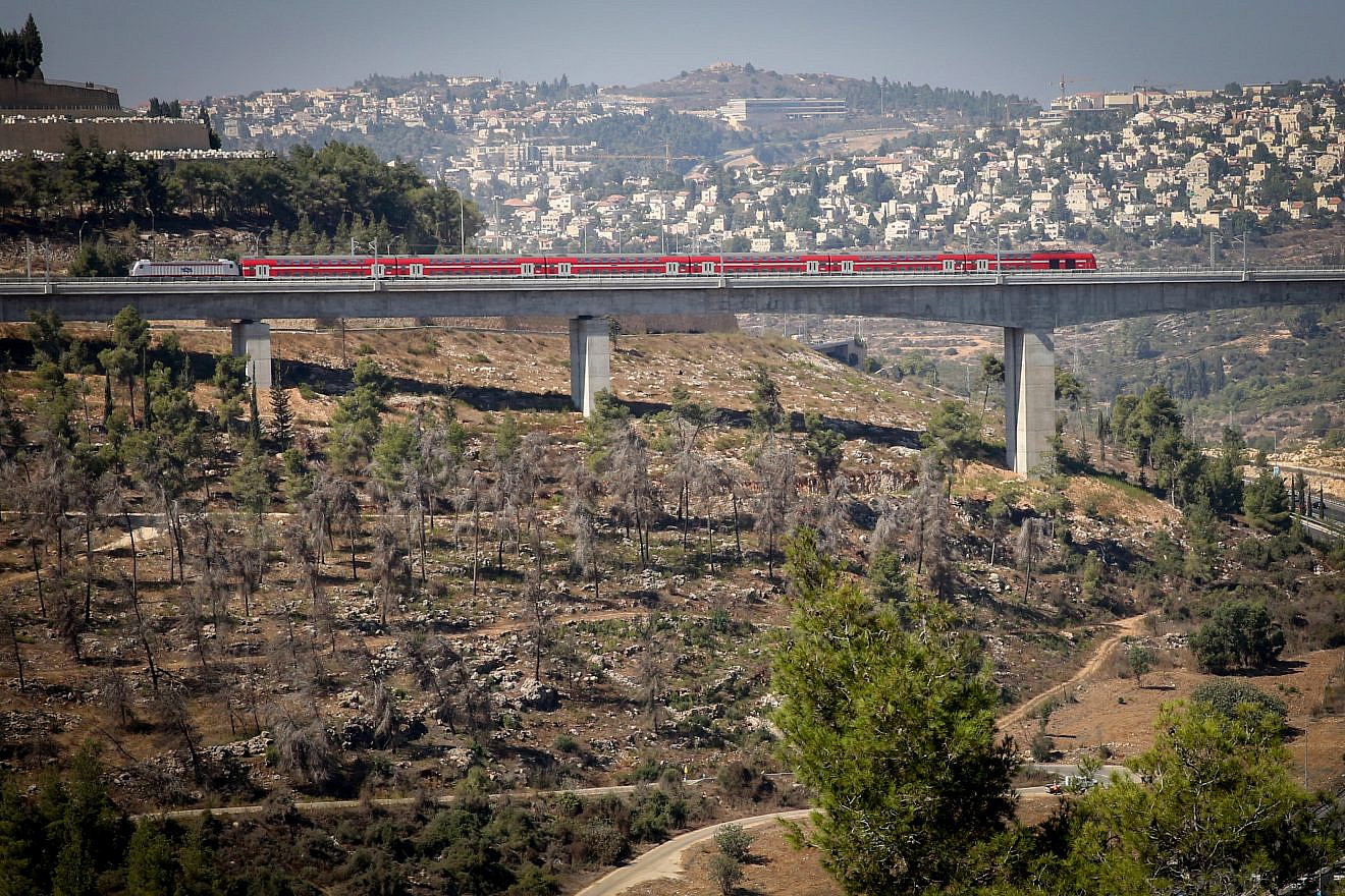 A view of the new Tel Aviv-Jerusalem fast train, over the HaArazim Valley ("Valley of Cedars") just outside of Jerusalem, Sept. 25, 2018. Photo by Yossi Zamir/Flash90.