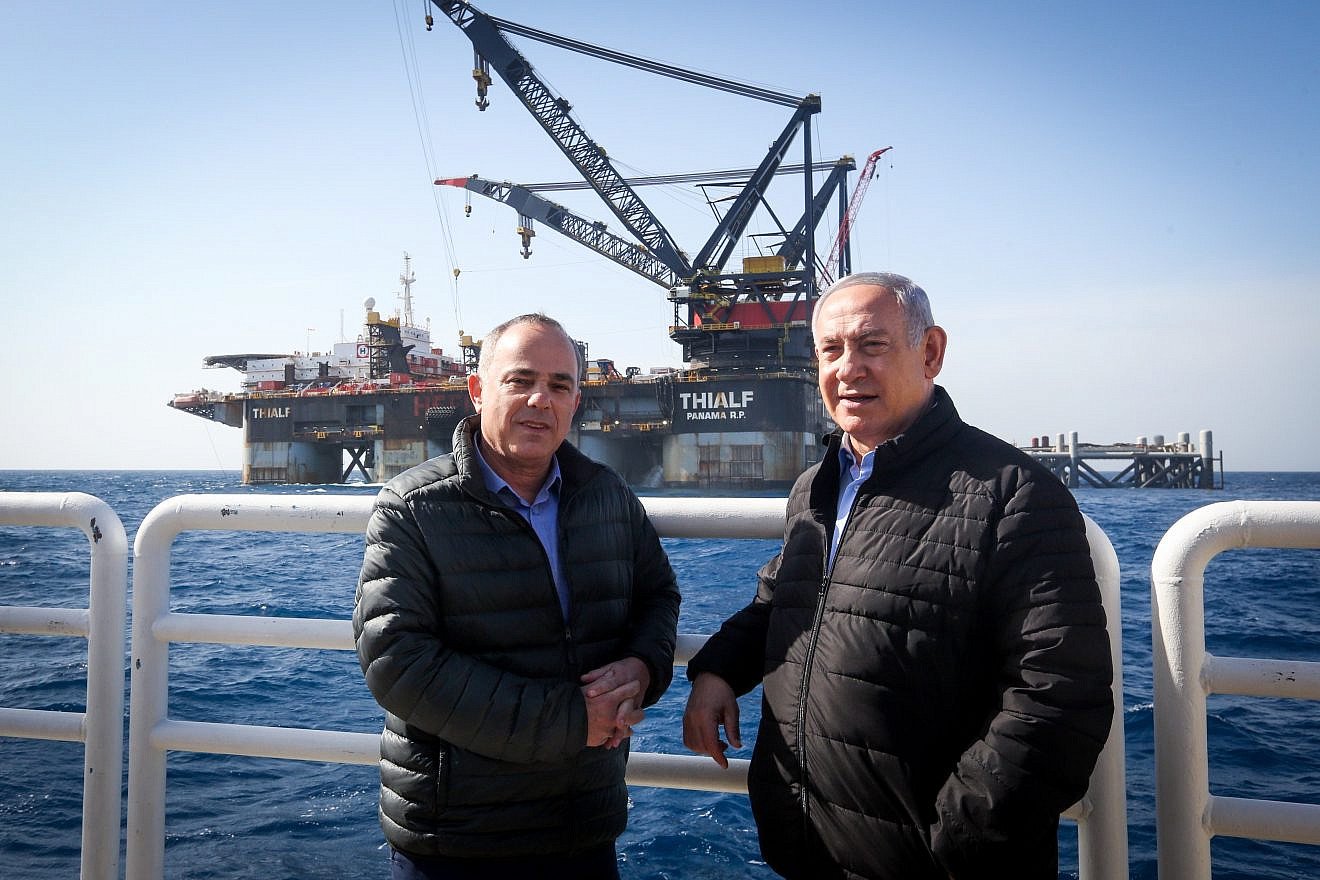 Israeli Prime Minister Benjamin Netanyahu and Israeli Minister of Energy Yuval Steinitz visit the Leviathan gas-processing rig near the Israeli city of Caesarea on Jan. 31, 2019. Photo by Marc Israel Sellem/POOL.