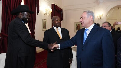 Israeli Prime Minister Benjamin Netanyahu meets with President of Uganda Yoweri Museveni in Nairobi, Kenya, on Nov. 28, 2017. Photo by Haim Zach/GPO.