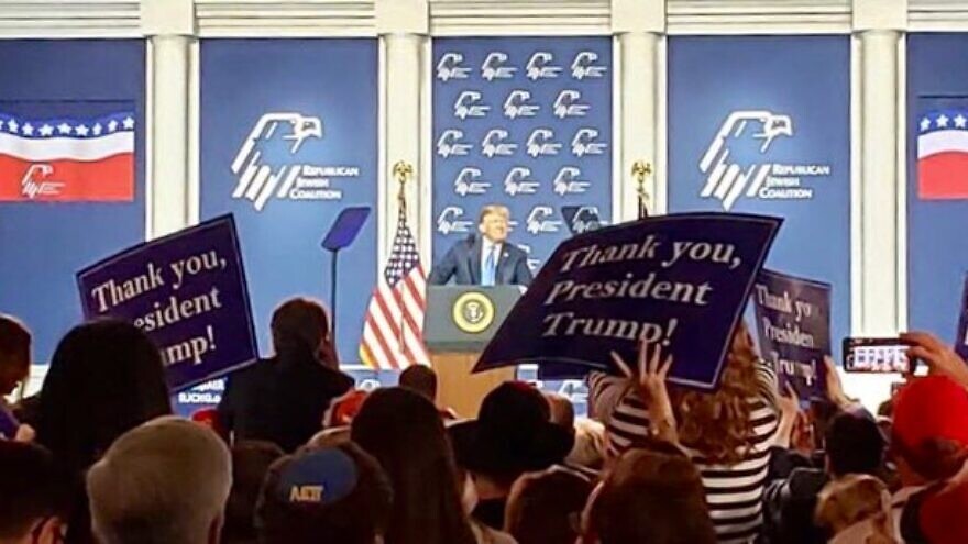 U.S. President Donald Trump speaks to the audience at the Republican Jewish Coalition in Las Vegas on April 6, 2019. Credit: Wikimedia Commons.