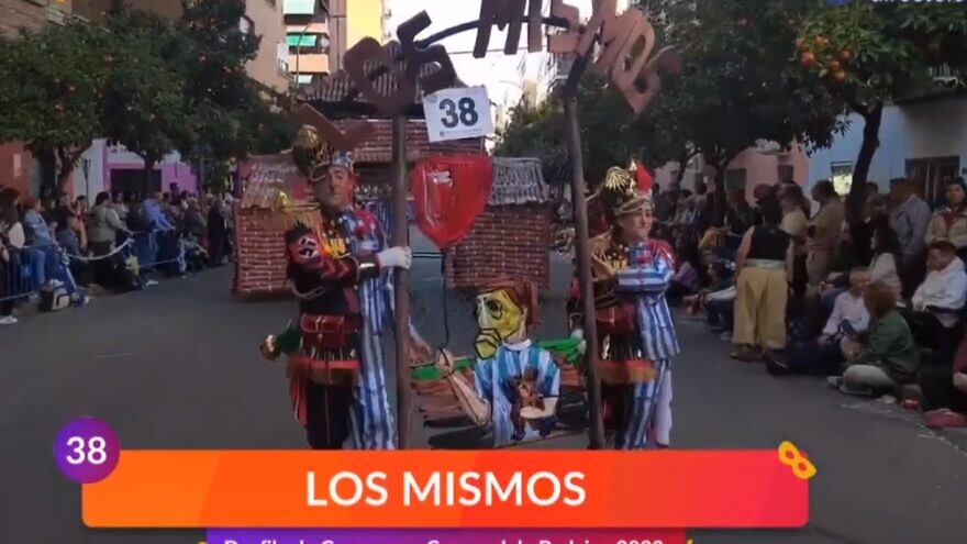 A Holocaust-themed parade in Badajos, Spain, featured participants dressed as concentration-camp prisoners, February 2020. Source: Screenshot.