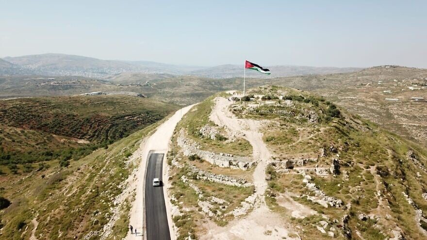 The ancient Tel Aroma fortress in Samaria is the northernmost of eight fortresses established by the Hasmonean Kingdom to protect Israel’s eastern border. Photo: Regavim.