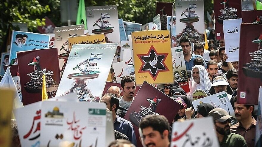 “Quds Day” protests in Tehran, July 1, 2016. Credit: Meghdad Madadi via Wikimedia Commons.