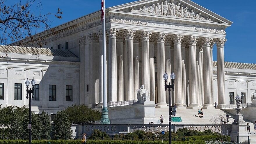 U.S. Supreme Court. Credit: Pixabay.