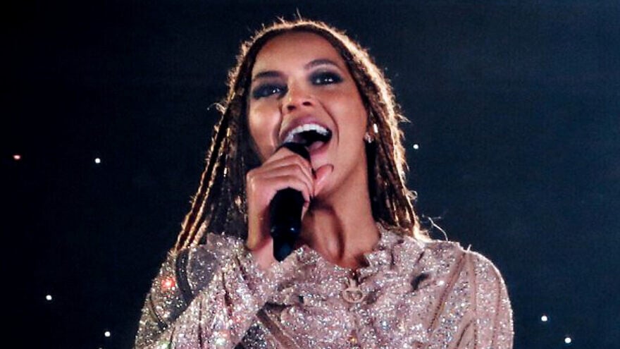 Beyoncé performing at Wembley Stadium in London in July 2016. Credit: Wikipedia.
