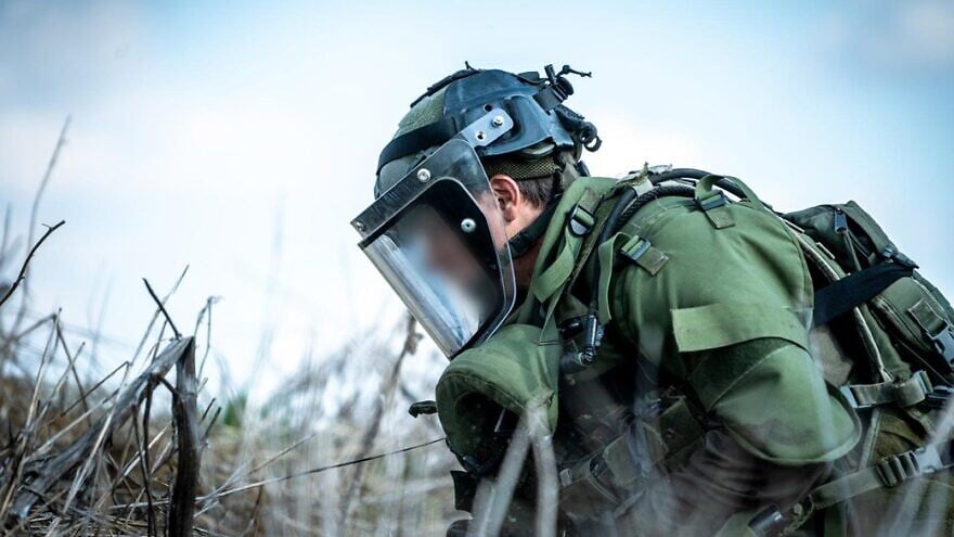 An Israeli soldier neutralizes roadside bombs found on the Israeli side of the Alpha Line in the southern Golan Heights, Nov. 17, 2020. Credit: IDF Spokesperson's Office.