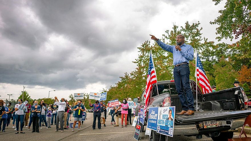 Georgia Democratic candidate for U.S. Senate Rev. Raphael Warnock at a 2020 campaign rally. Source: Warnock/Facebook.
