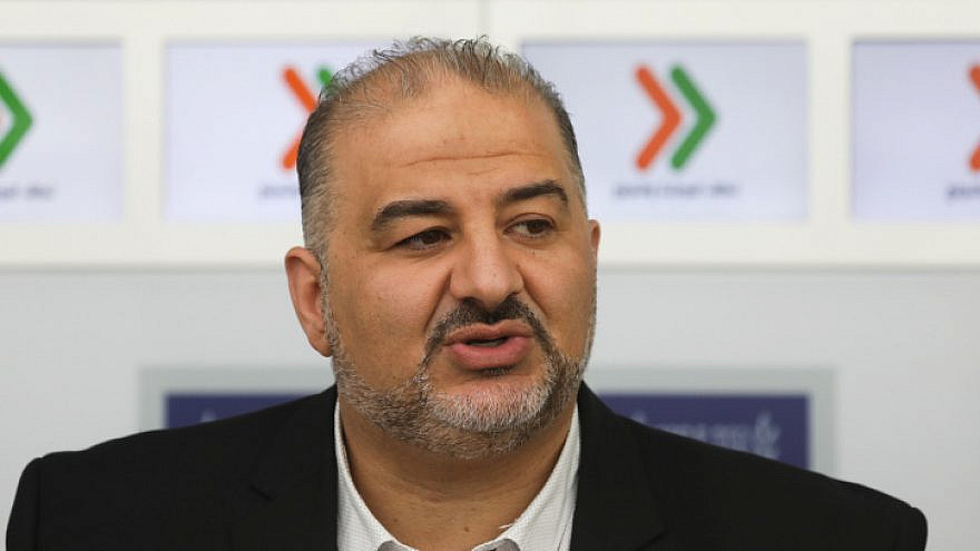 Mansour Abbas of the Ra'am-Balad Party holds a press conference after a meeting with Israeli President Reuven Rivlin at the President's Residence in Jerusalem on April 16, 2019. Photo by Noam Revkin Fenton/Flash90.
