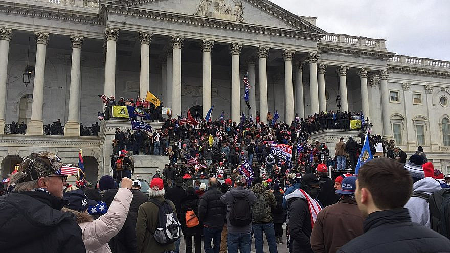 Supporters of President Donald Trump at the U.S. Capitol, where hundreds smashed windows and broke into the building while protesting the results of the November elections, Jan. 6, 2021. Credit: Wikimedia Commons.