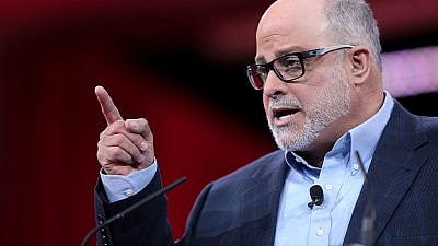 Mark Levin speaks at the 2015 Conservative Political Action Conference (CPAC) in National Harbor, Md., Feb. 28, 2015. Photo by Gage Skidmore via Wikimedia Commons.