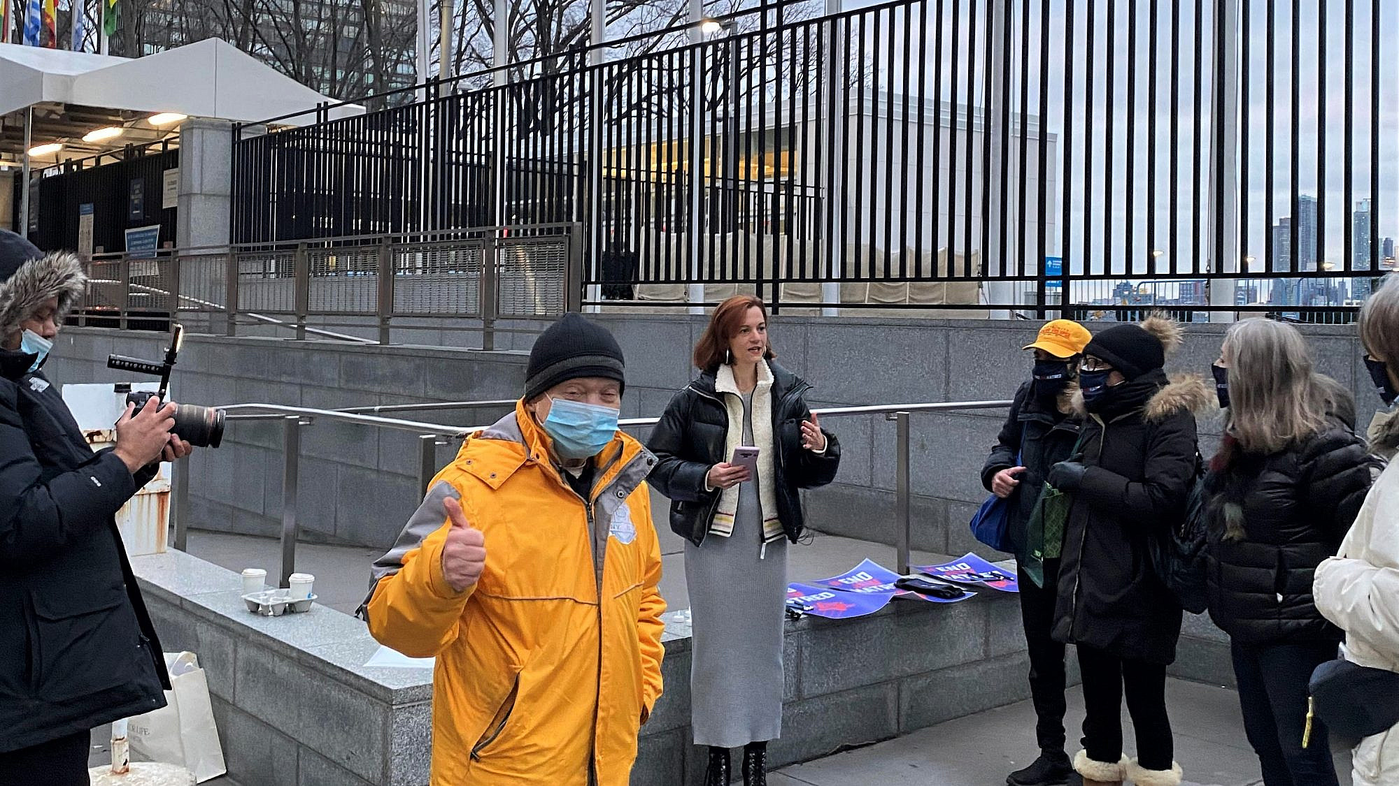 Holocaust survivor Sami Steigmann outside of the U.N. headquarters building in New York City on International Holocaust Remembrance Day for an “End Jew Hated” rally, Jan. 27, 2021. Credit: Courtesy.