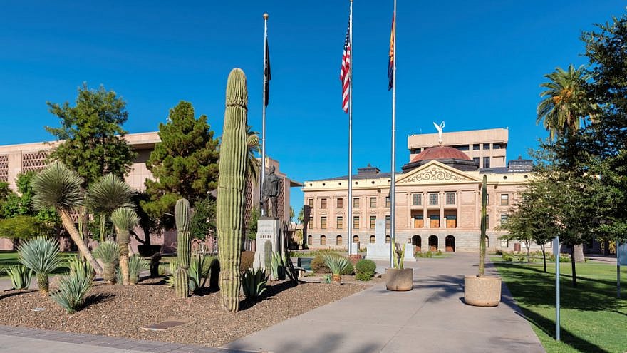 The Arizona State Capitol. Credit: Shutterstock.