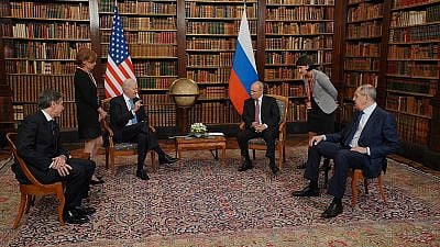 U.S. President Joe Biden meets with Russian President Vladimir Putin in Geneva, June 16, 2021. Source: Facebook/The White House.