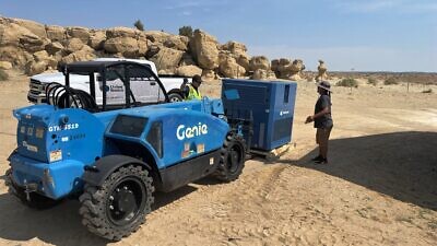 The Israeli company Watergen has implemented a pilot project, installing a GEN-M water generator at Rocky Ridge Gas & Market (RRGM) in the Hard Rock community of the Navajo Nation. Credit: Courtesy.