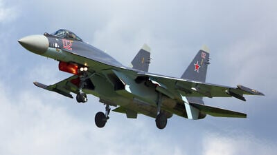 A Russian Air Force Sukhoi Su-35 fighter jet lands at Kubinka Air Base. Credit: Fasttailwind/Shutterstock.