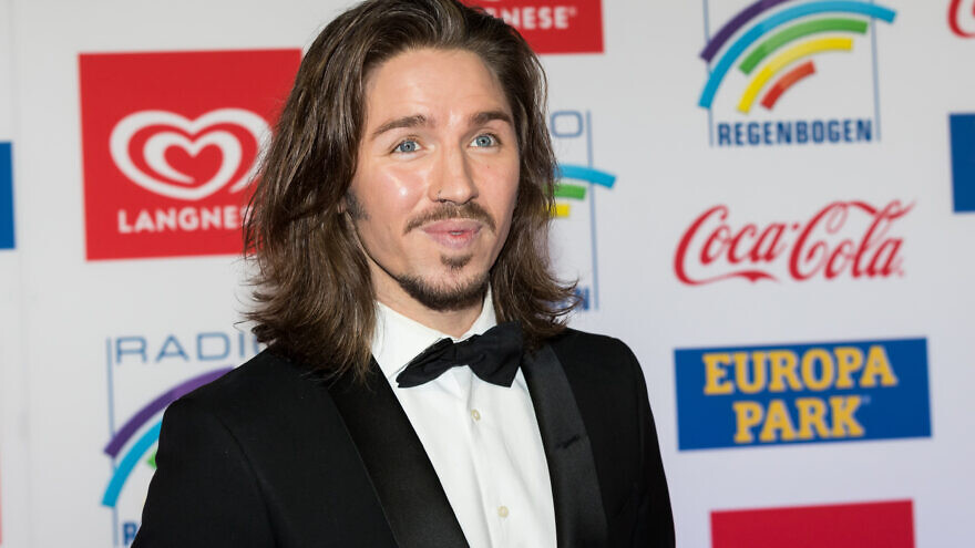 German-Israeli singer Gil Ofarim in 2018. Source: Wikimedia Commons.