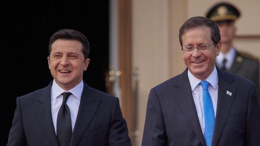Ukrainian President Volodymyr Zelenskyy greets Israel’s President Isaac Herzog upon his arrival to Ukraine, in part to address an international gathering marking 80 years since the Babi Yar massacre, Oct. 5, 2021. Source: Isaac Herzog/Twitter.