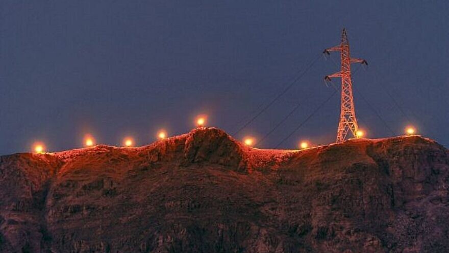 A menorah on a mountain near Kibbutz Ketura. Credit: Yuval Ramos.