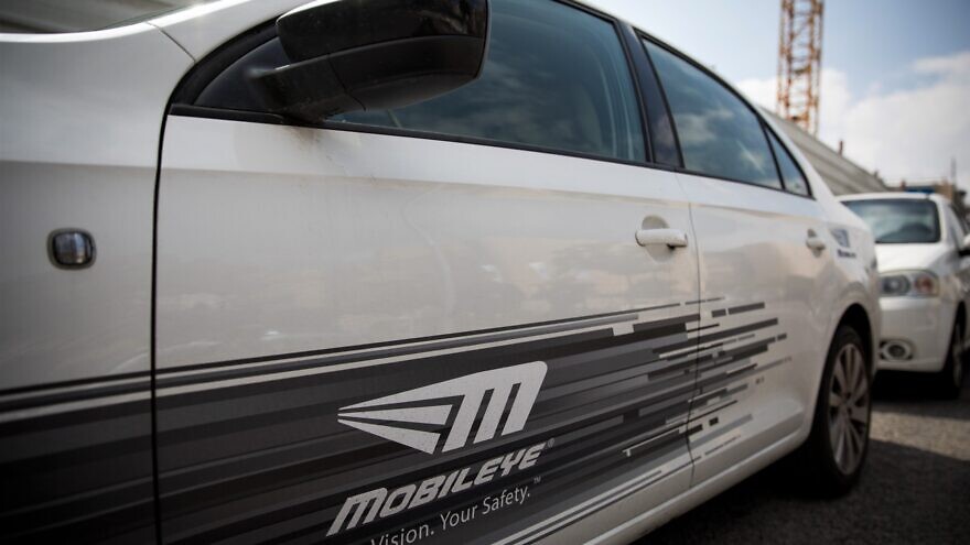 The logo of "Mobileye" on a car in Jerusalem on March 14, 2017. Photo by Yonatan Sindel/Flash90.