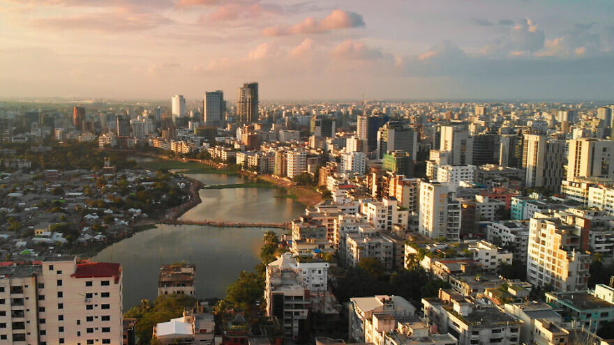 Dhaka, Bangladesh. Credit: Lumenite/Shutterstock.
