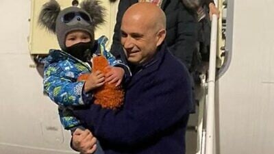 Dr. Omer Niv of Schneider Children’s Medical Center of Israel arrives in the country after transporting 11 sick Ukrainian children to safety on March 8, 2022. Credit: Schneider Children’s Medical Center of Israel.