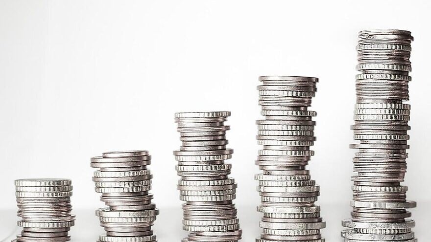 Stacked coins. Credit: Pixaby.