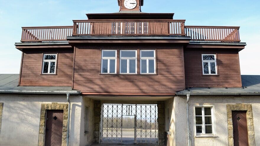 German court Holocaust memorial can deny entry to visitors wearing keffiyehs