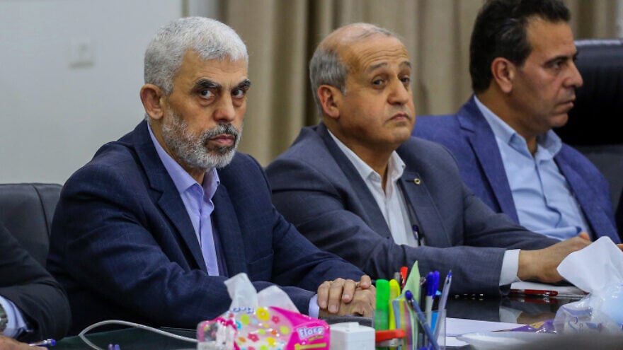 Hamas senior leader Yahya Sinwar hosts a meeting with members of Palestinian factions, at the Hamas president's office in Gaza City, on April 13, 2022. Photo by Attia Muhammed/Flash90.