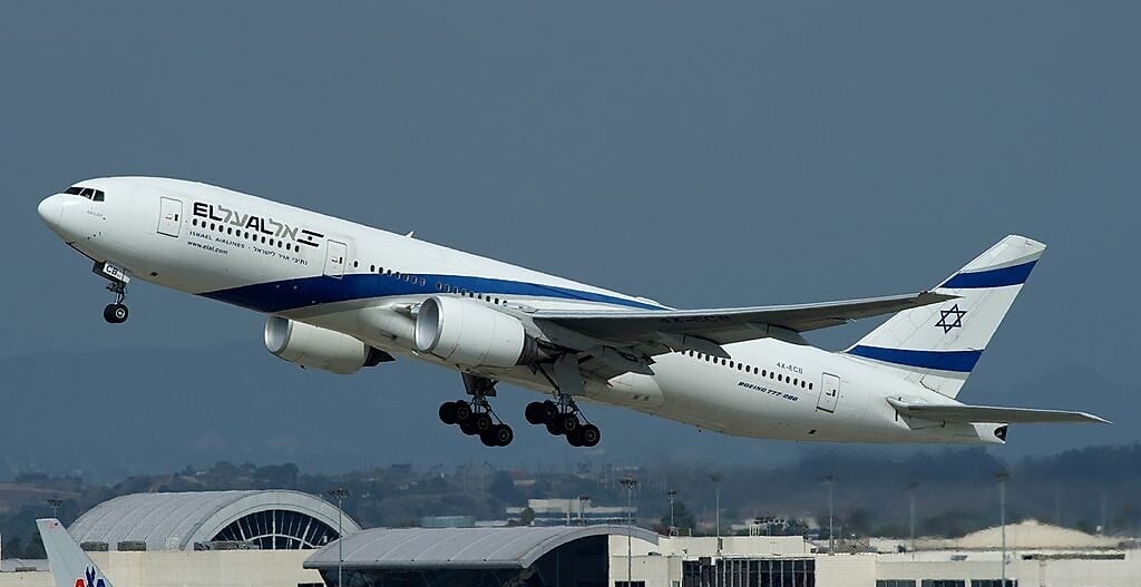 値下げ中　エルアル-イスラエル航空Boeing777-200 El Al reintroduces six Boeing 777 jets as summer tourism