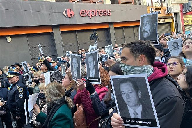 Thousands of people attended a memorial in Argentina for the 85 people killed and more than 300 others wounded in the 1994 AMIA bombing in Buenos Aires, July 18, 2022. Credit: Ellie Cohanim.