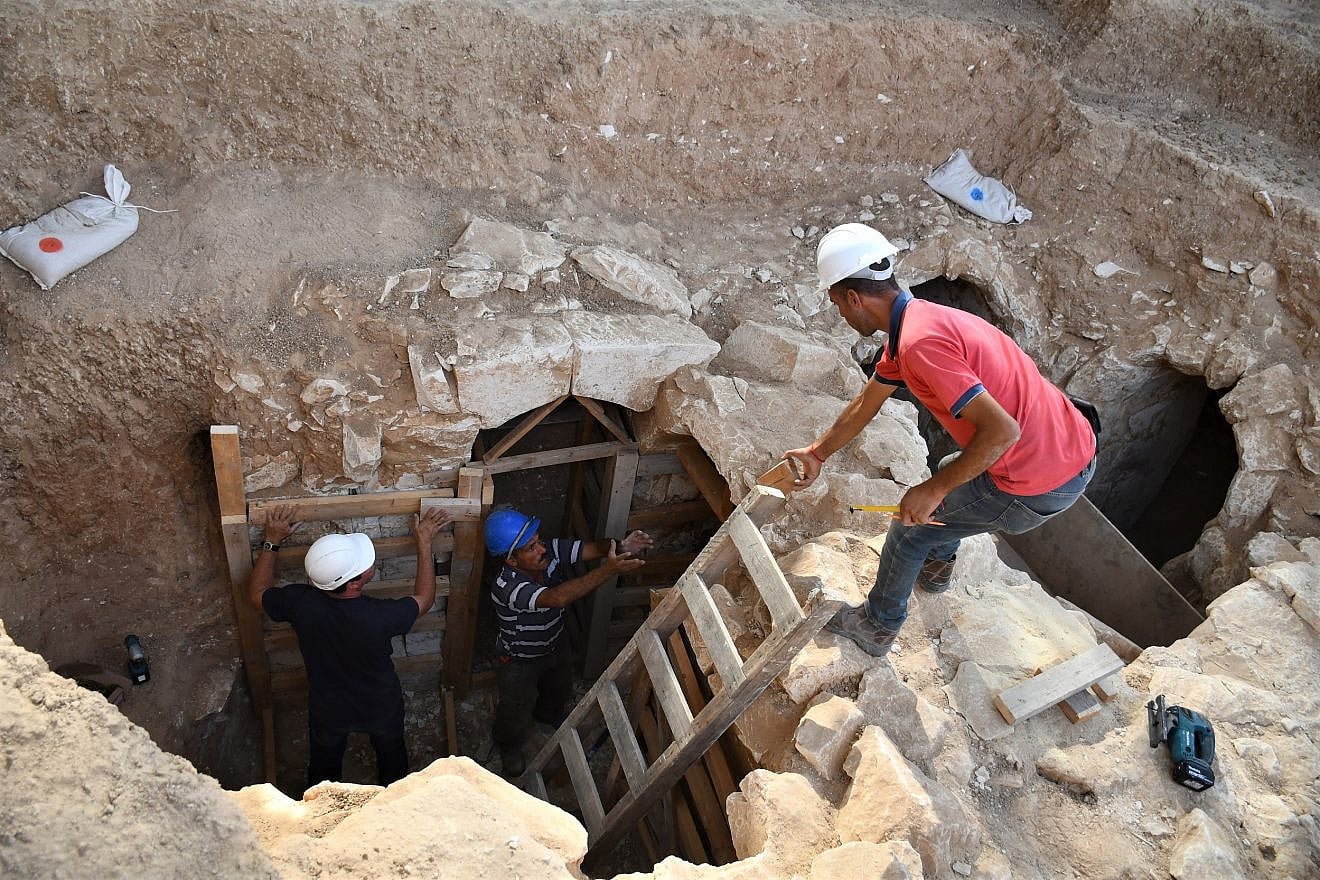 Israel unveils National Archaeological Database with some 4 million records  - JNS.org