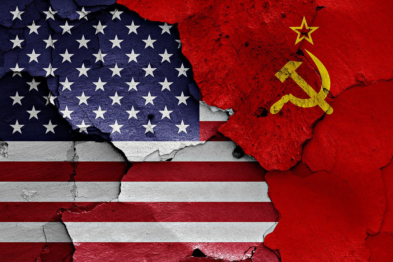 Flags of the United States and the Soviet Union. Credit: Danielo/Shutterstock.
