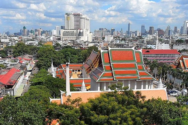 Bangkok, Thailand, 2010. Credit: Milei Vencel via Wikimedia Commons.