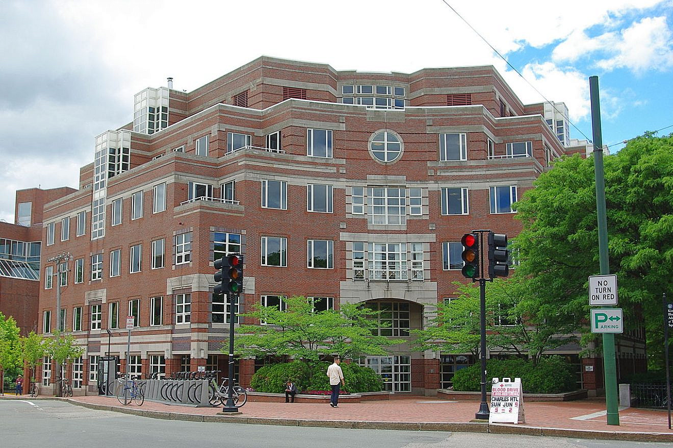 The Taubman Building of Harvard University's Kennedy School. Credit: Bostonian13/Wikipedia.