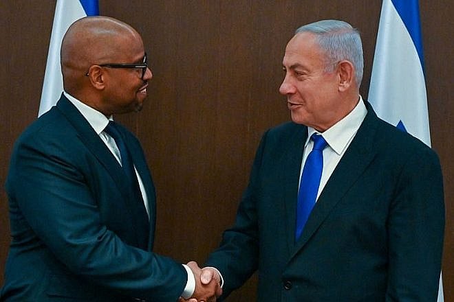 Israeli Prime Minister Benjamin Netanyahu greets Boeing Defense, Space and Security CEO Ted Colbert in Jerusalem, Feb. 19, 2023. Photo by Kobi Gideon/GPO.