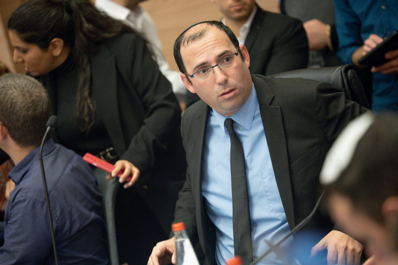 Knesset member Simcha Rothman, chair of the Constitution, Law and Justice Committee, leads a meeting of the panel on judicial reform on Feb. 13, 2023. Photo by Yonatan Sindel/Flash90.