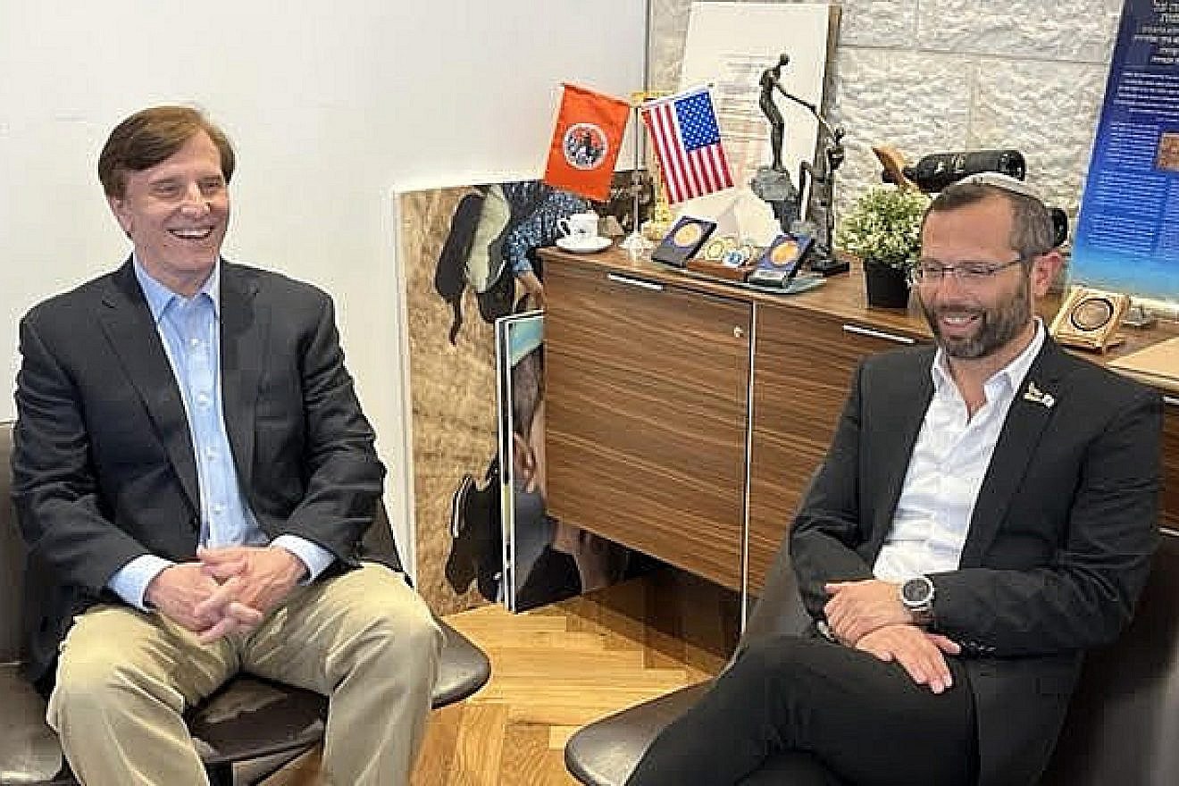 Dr. John Fleming (left) visits with Binyamin Regional Council chairman Israel Ganz, March 23, 2023. Credit: Courtesy.