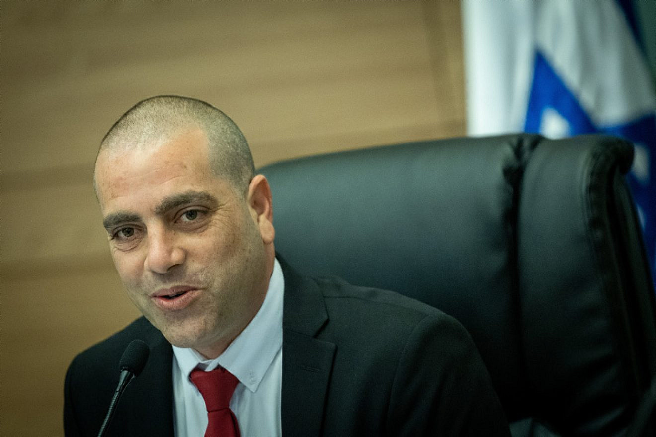 Ofir Katz, chairman of the Special Committee on Amendments to Basic Law: The Government, leads a committee meeting at the Knesset in Jerusalem, March 19, 2023. Photo by Yonatan Sindel/Flash90.